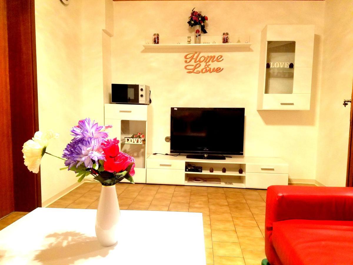 Ferienwohnung In Friedberg フリートベルク エクステリア 写真